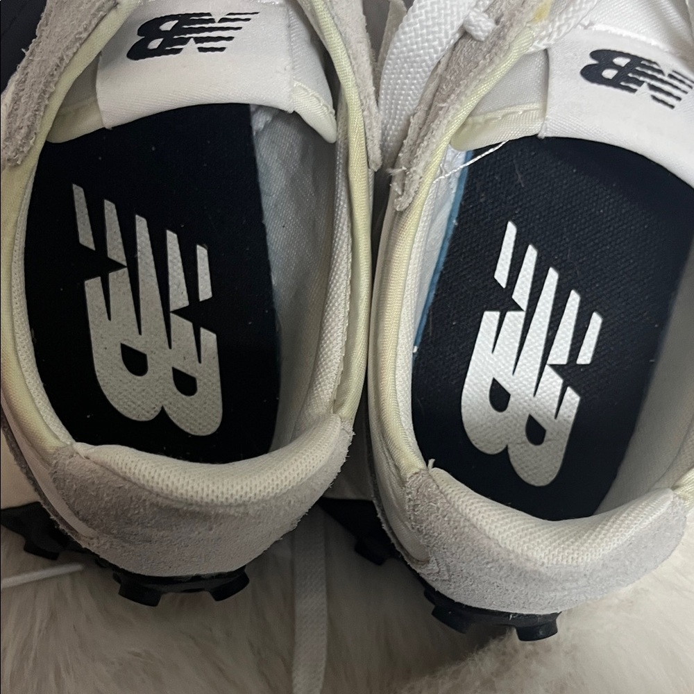New Balance Cream and Black Sneakers - Picture 4 of 7